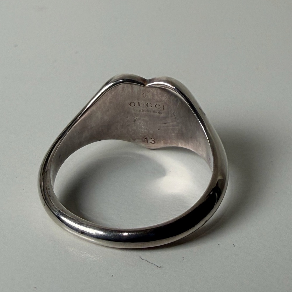 Gucci Silver Heart Ring with Red Accent - Picture 4 of 4
